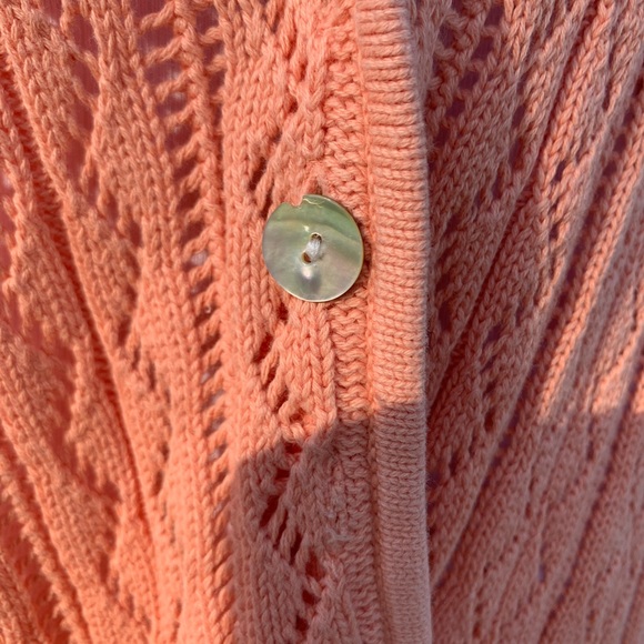 VINTAGE HANDMADE KNIT CARDIGAN WITH SCALLOPED NECKLINE. EXCELLENT CONDITION - Picture 10 of 14